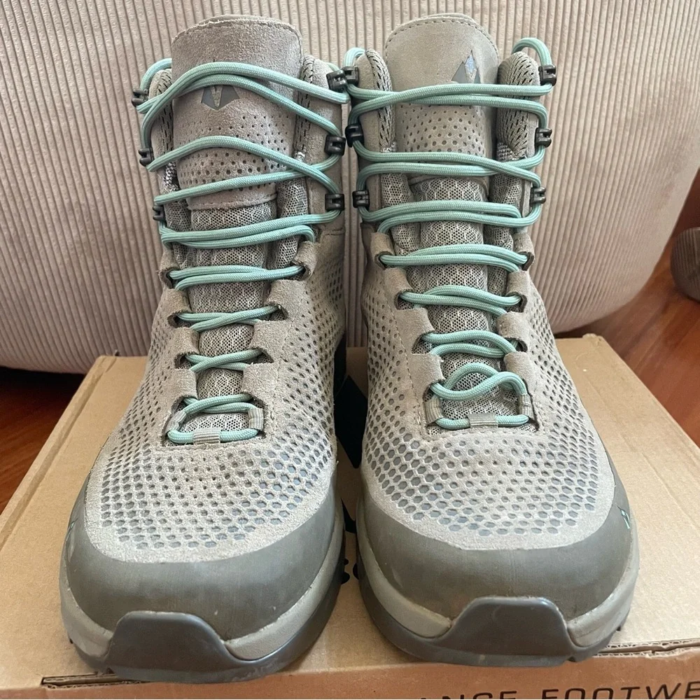 Vasque Tan and Green Boots with Durable Rubber Sole - Picture 5 of 6